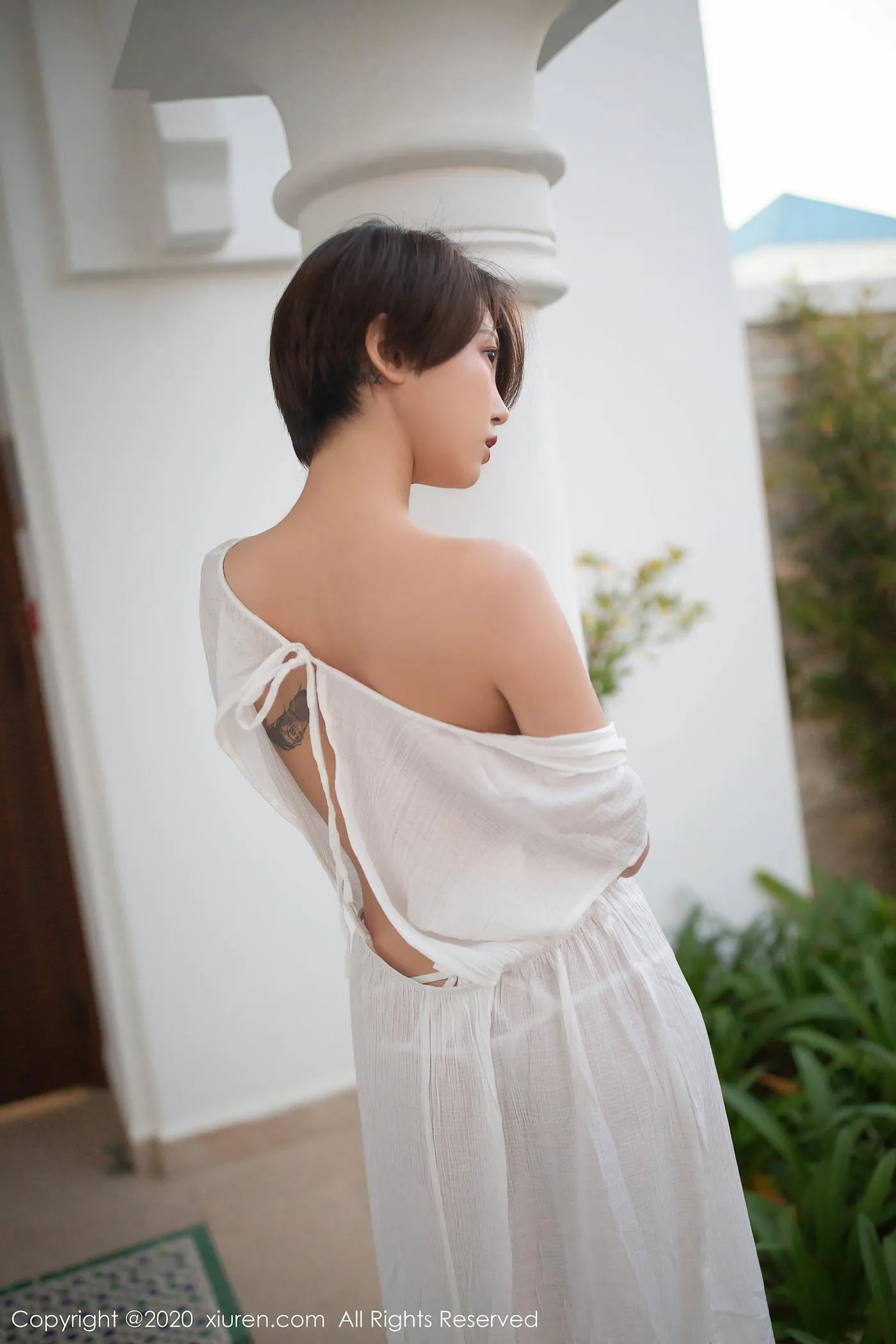 冯木木LRIS – [XIUREN秀人网] 2020.08.04 No.2405 [83P]插图2